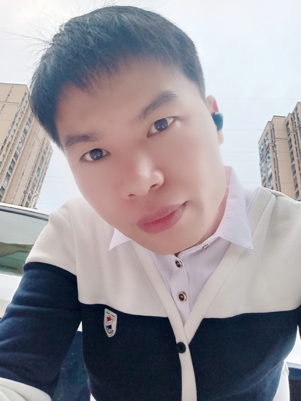 雨霁月清风的第一张照片--中山相亲服务中心