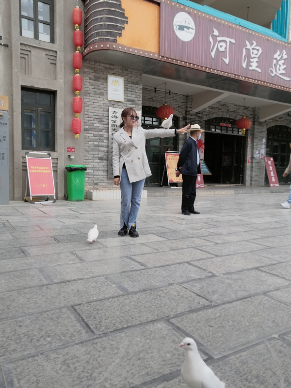 艳艳的第一张照片--中山相亲服务中心