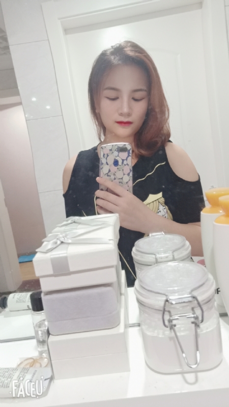 刘莲酥的第四张照片--中山相亲服务中心