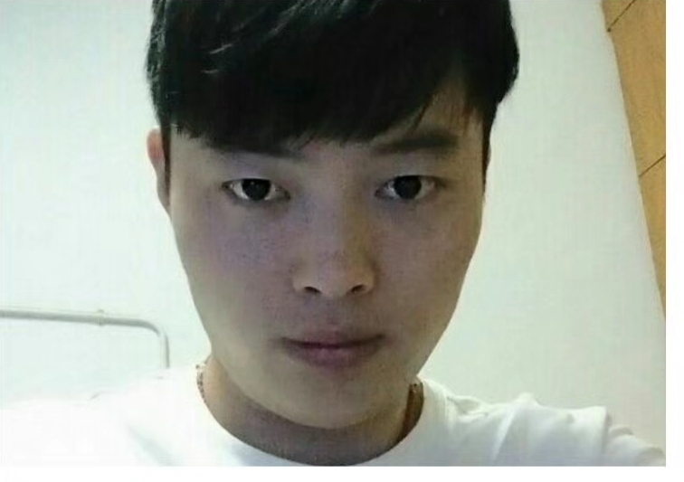 小张哥哥的第一张照片--中山相亲服务中心