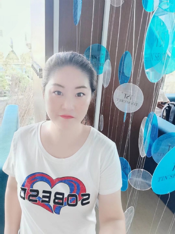 巷子里的童年的第一张照片--中山相亲服务中心