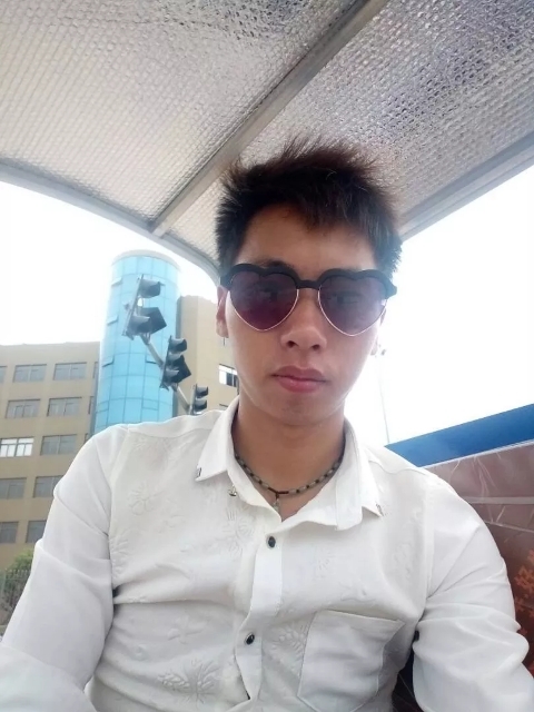寻缘的第一张照片--中山相亲服务中心