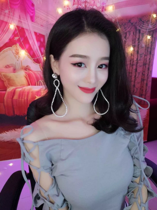 Cici的第三张照片--中山相亲服务中心