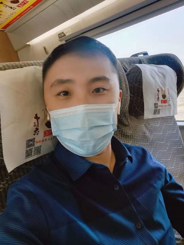 孤独的小屁猪的第二张照片--中山相亲服务中心