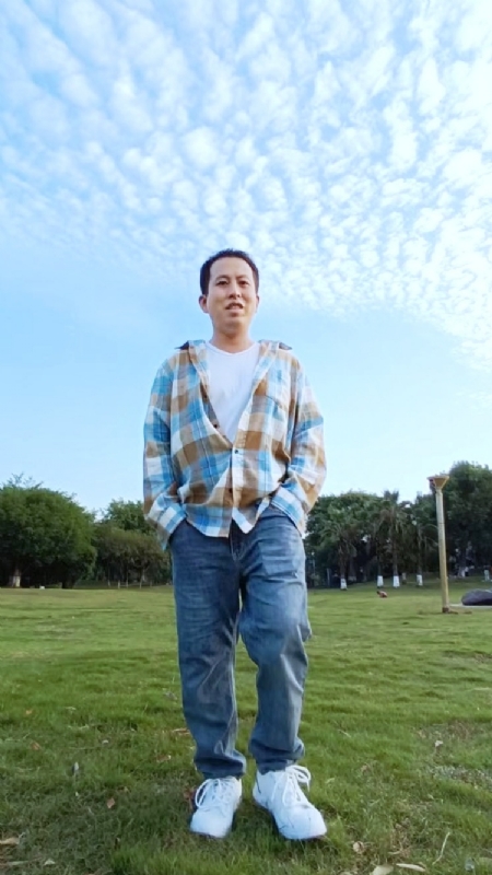 曹先生的第一张照片--中山相亲服务中心
