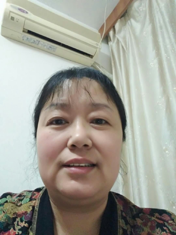 雨中漫步的第一张照片--中山相亲服务中心