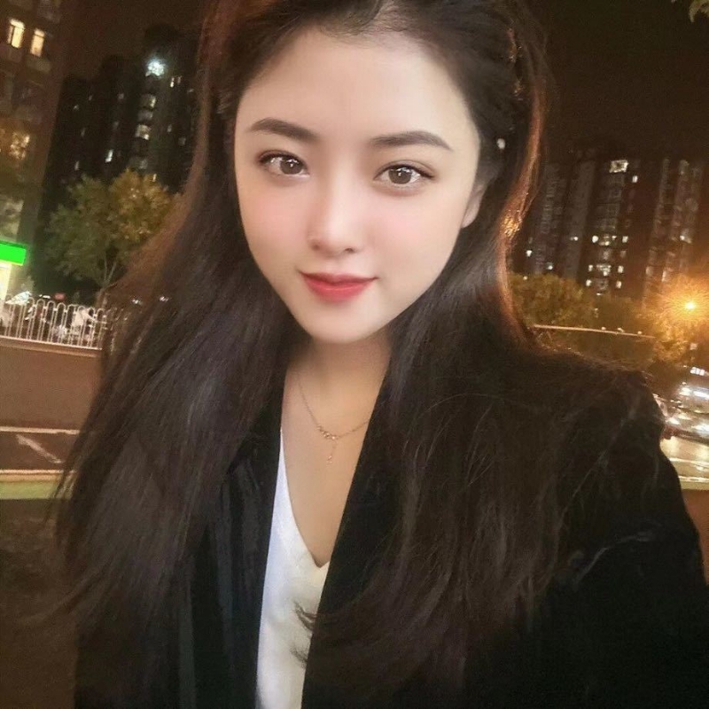 爱笑的微微的第一张照片--中山相亲服务中心