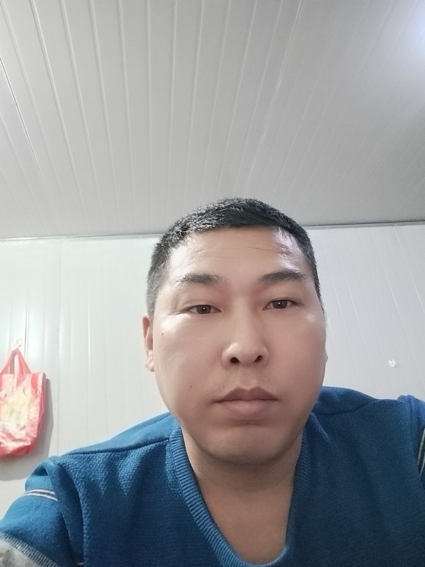 开着拖拉机去兜风的第一张照片--中山相亲服务中心