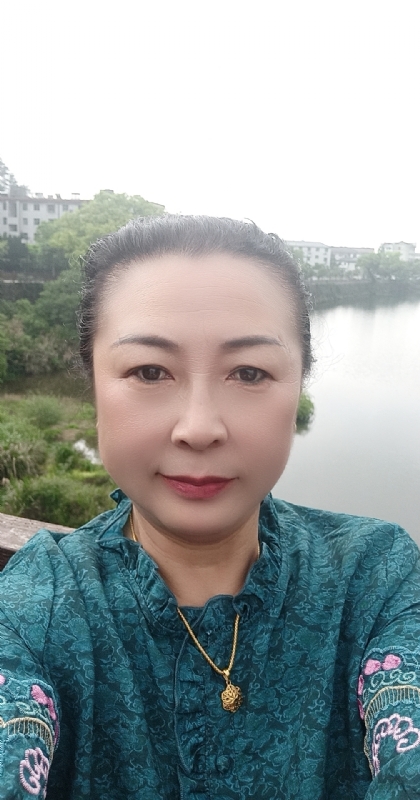 雨中情的第一张照片--中山相亲服务中心