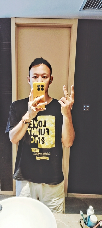 涵涵在的第一张照片--中山相亲服务中心