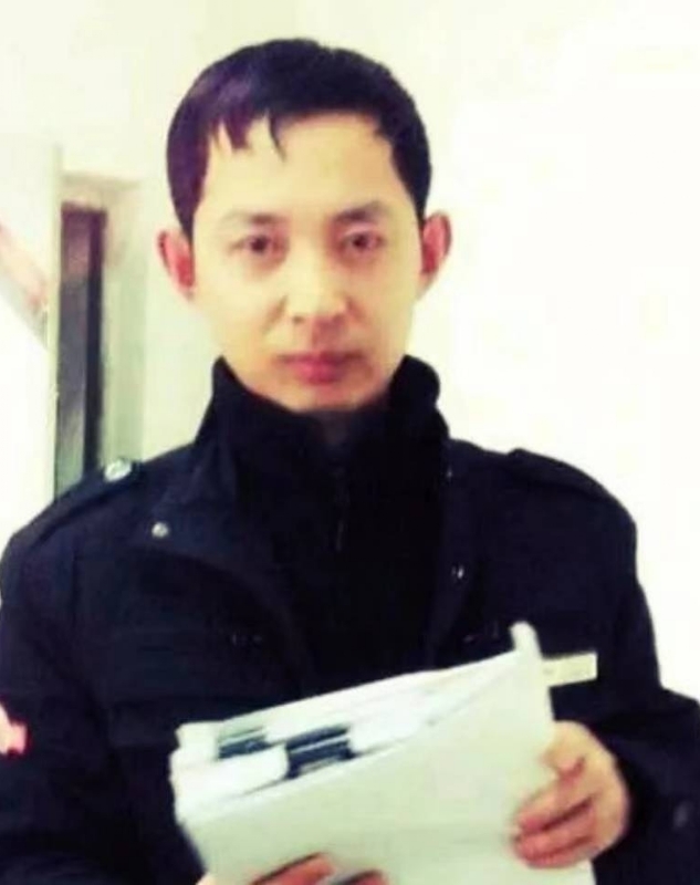 风雨中有你的第一张照片--中山相亲服务中心
