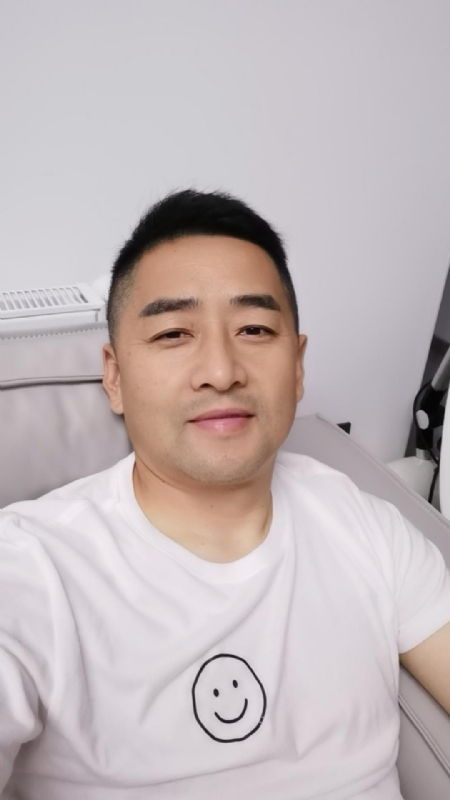 向阳而生的第一张照片--中山相亲服务中心