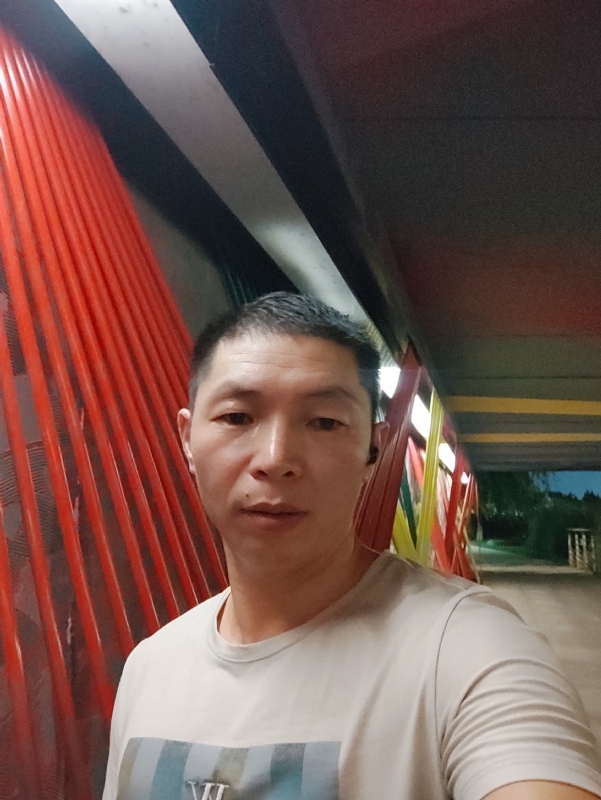 夜猫的第一张照片--中山相亲服务中心