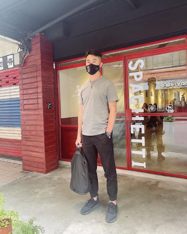 酒商安迪的第一张照片--中山相亲服务中心