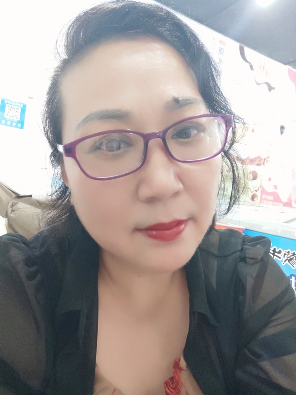 娜财娜福的第一张照片--中山相亲服务中心