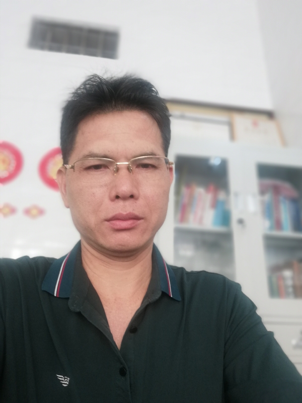 后视镜的第二张照片--中山相亲服务中心