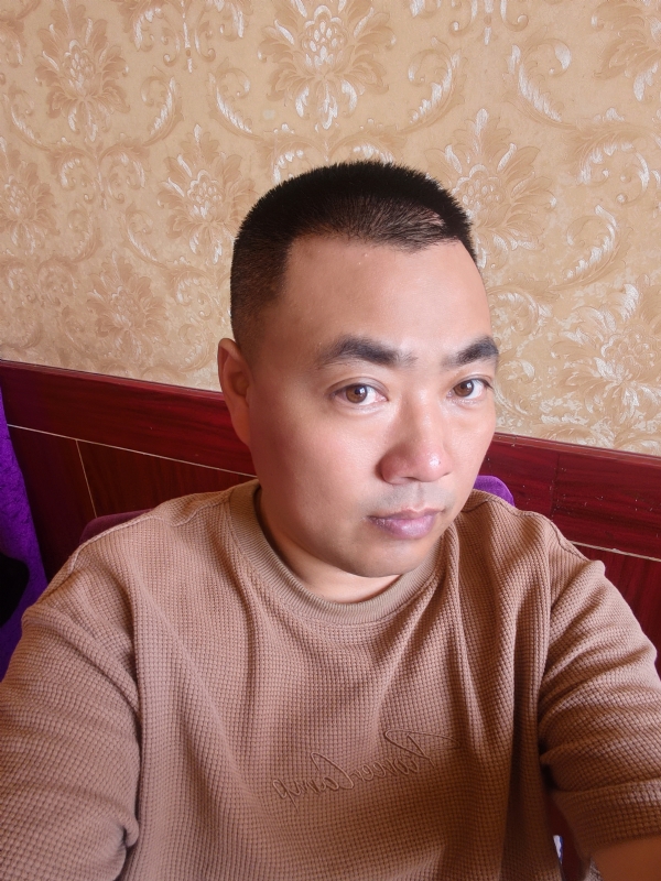 擦亮眼睛向前看的第二张照片--中山相亲服务中心