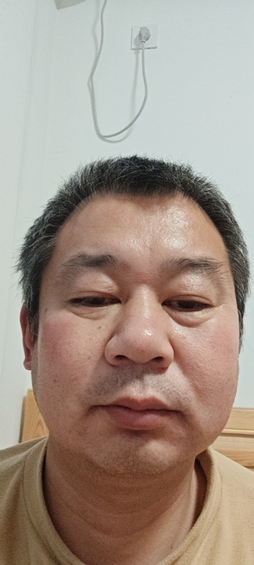 龙万的第一张照片--中山相亲服务中心