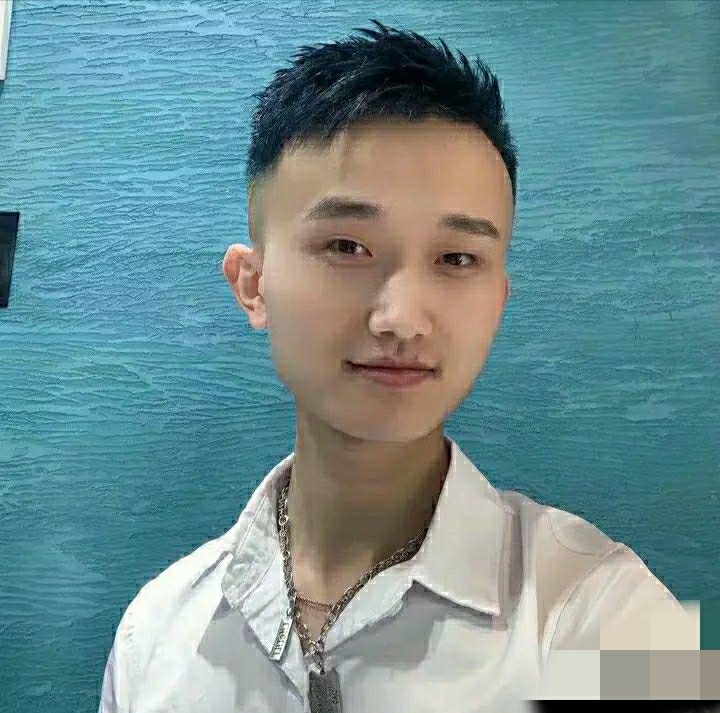 小哥哥的第一张照片--中山相亲服务中心