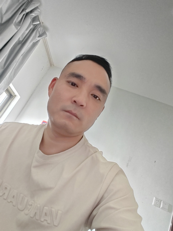 小锋的第一张照片--中山相亲服务中心