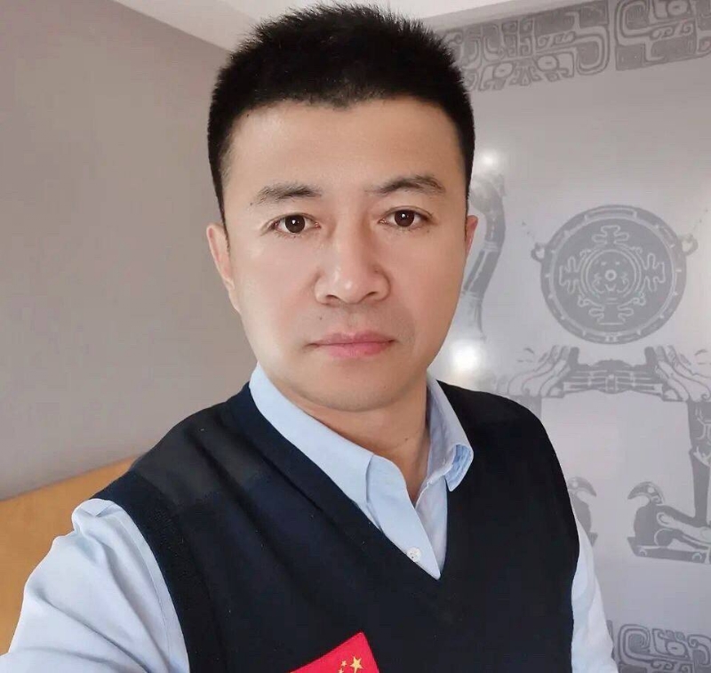 生在红旗下的第一张照片--中山相亲服务中心