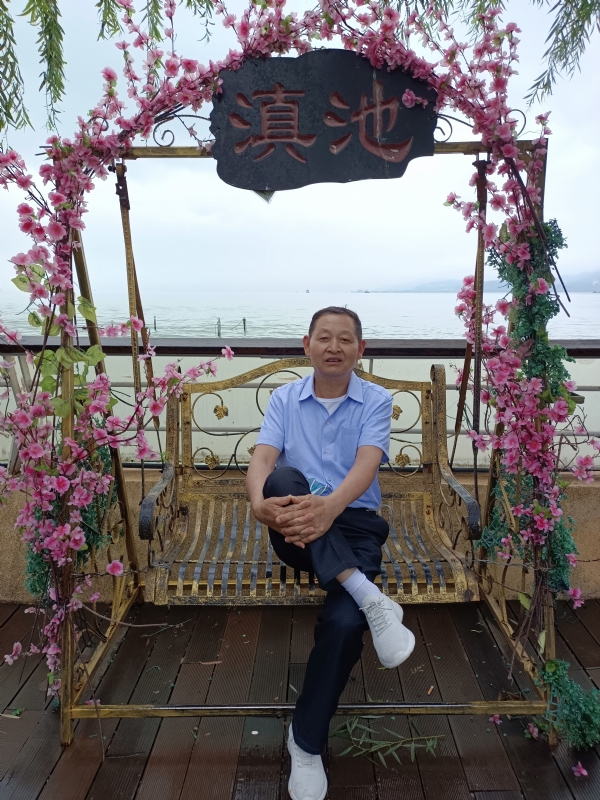 奋斗的第一张照片--中山相亲服务中心