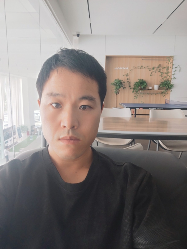 吊挂看风景的第一张照片--中山相亲服务中心