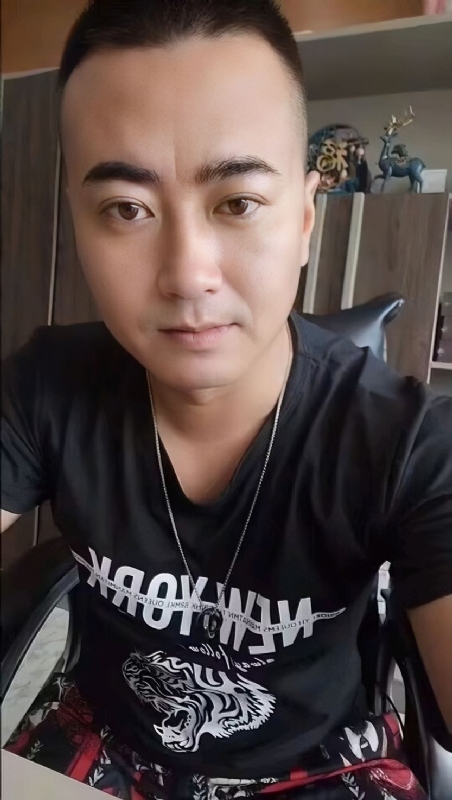 Luck耀的第一张照片--中山相亲服务中心