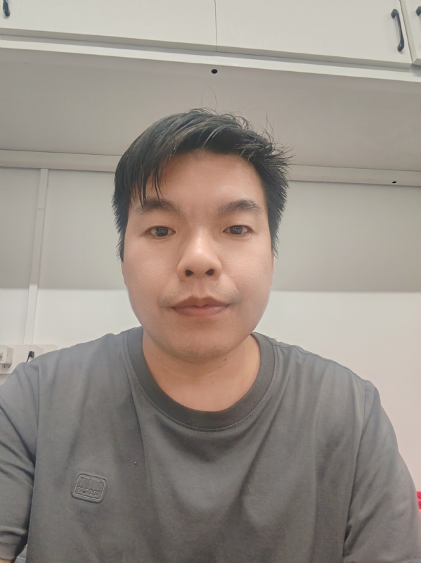 老张的第一张照片--中山相亲服务中心