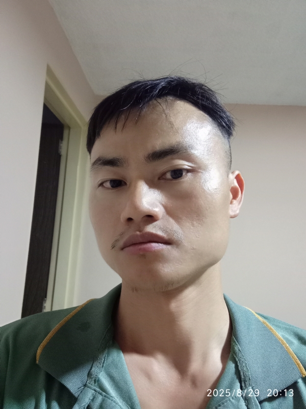 自简的第二张照片--中山相亲服务中心