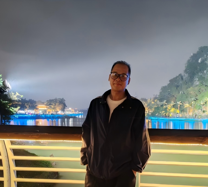 高山流云的第一张照片--中山相亲服务中心