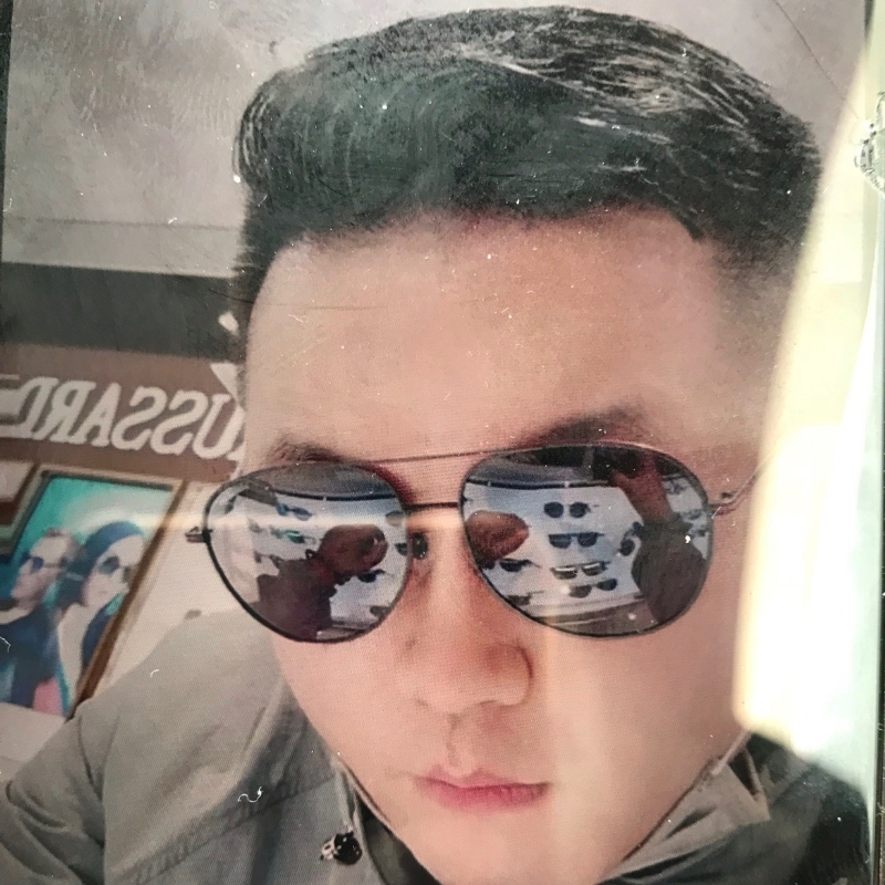 至尊宝的第一张照片--中山相亲服务中心