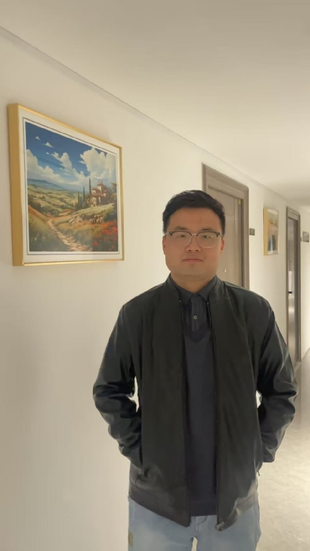 半瓶子的第四张照片--中山相亲服务中心