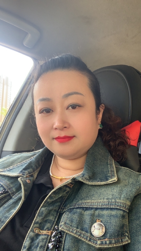 云中的蝶的第一张照片--中山相亲服务中心